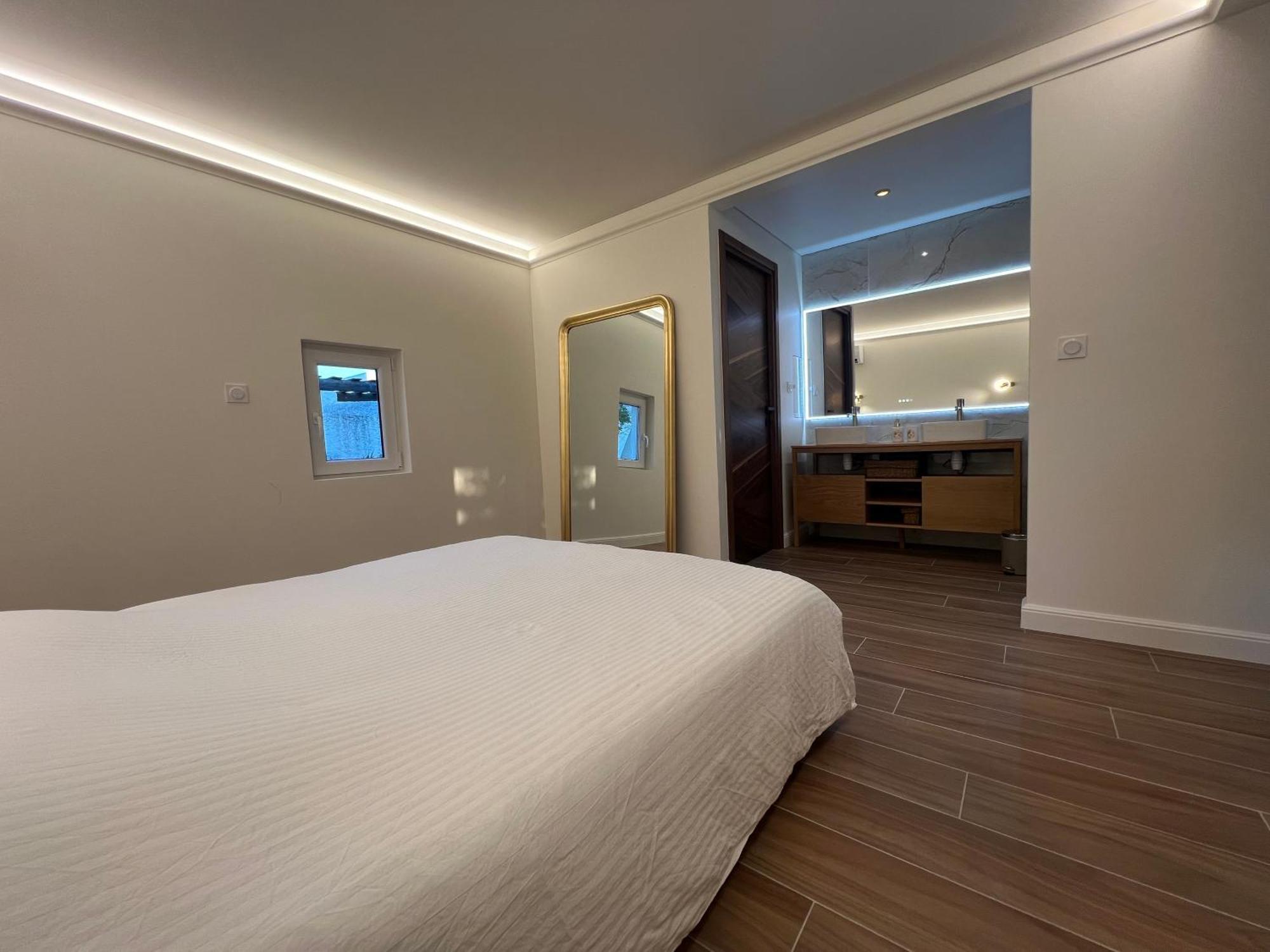 Villa 31 - Modern Suite Agde Eksteriør bilde